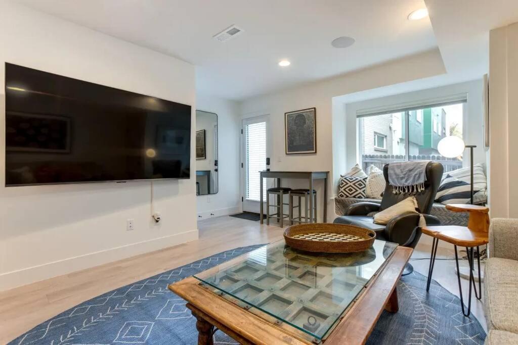 Brand New Two Room Apartment Building On A Park Denver Luaran gambar